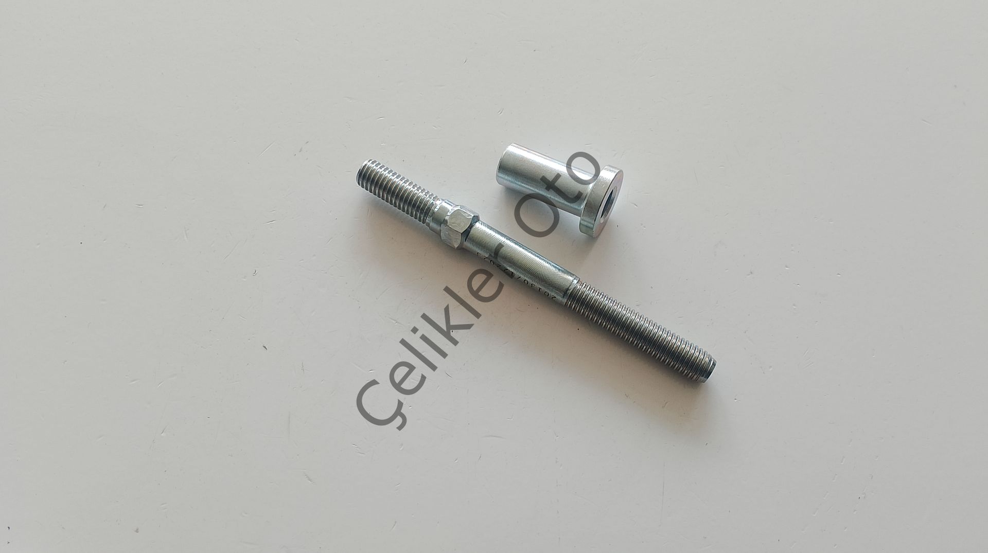 Şanzuman Takozu Civatası Clio Kango Megane 7700415413