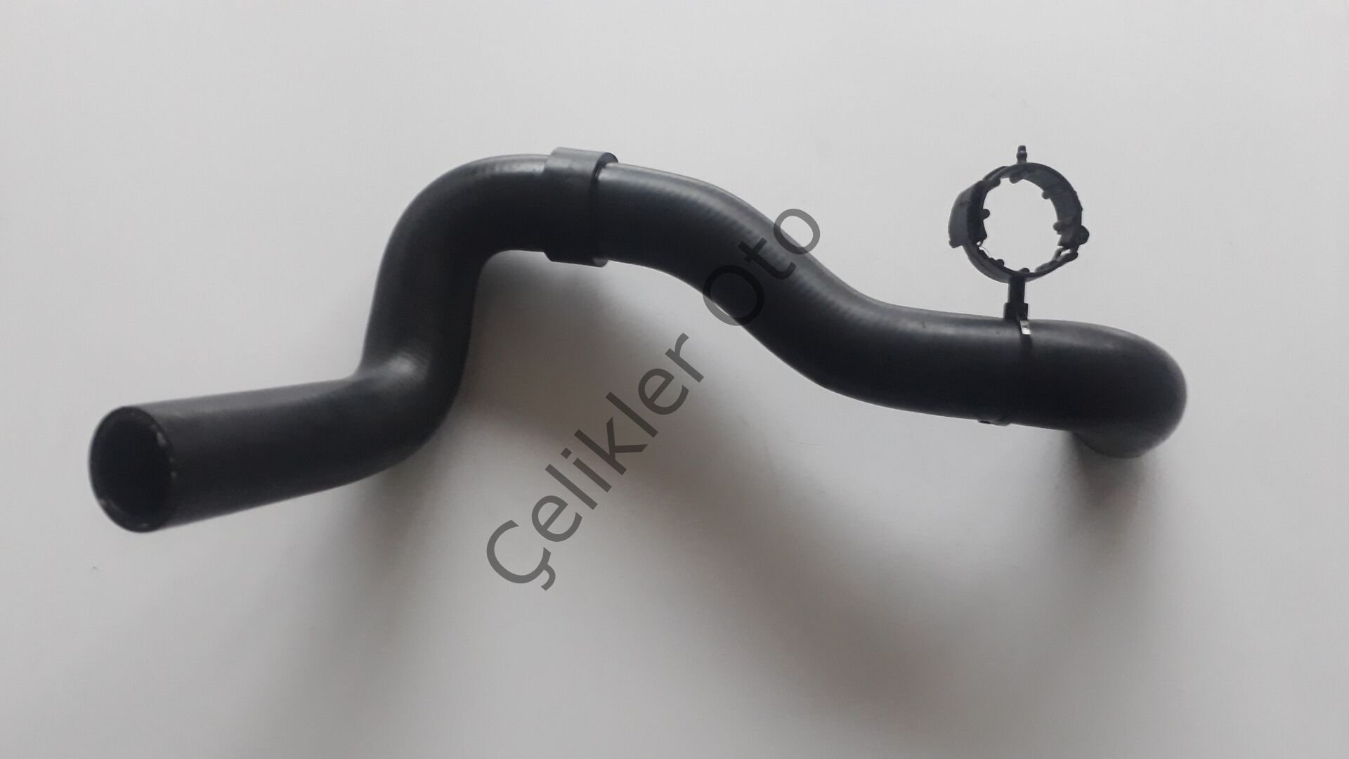 Radyatör Üst Hortumu Clio 4 Captur Dokker Lodgy Duster 1,5Dci K9K 215014119R