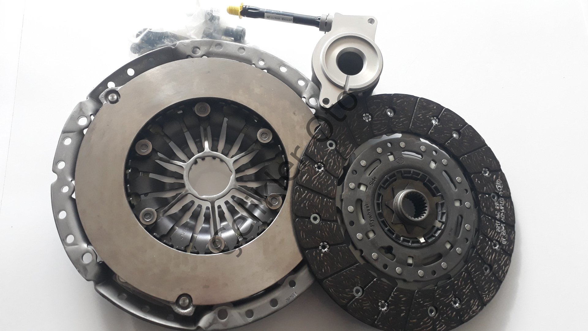 Debriyaj Seti+Rulmanı S60 S80 V70 XC70 XC90 S40 V50 31367642