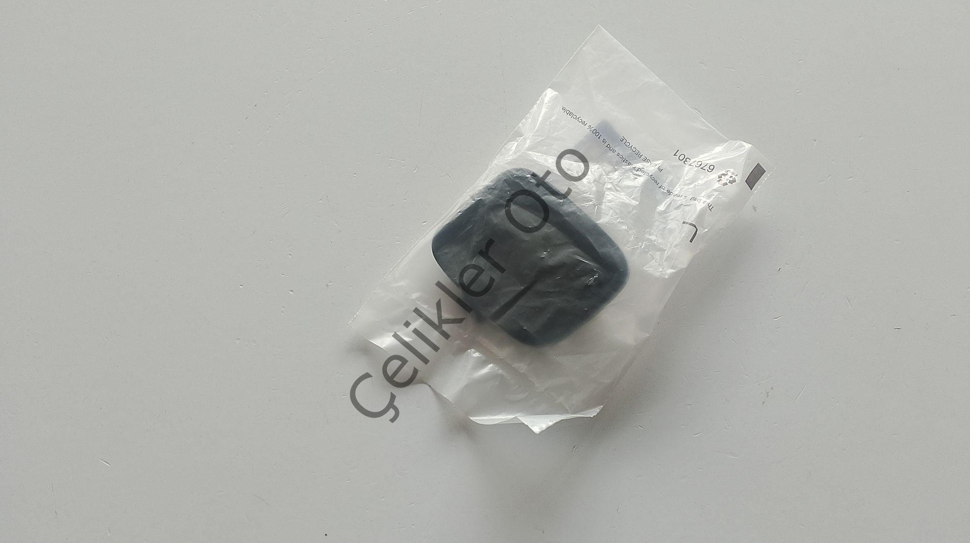 Arka Tampon Çeki Kapağı S60 V60 39802591