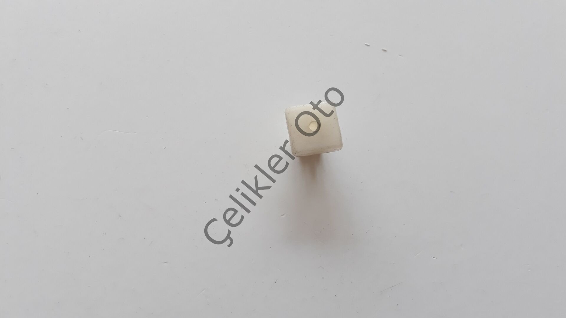 Arka Tampon Klipsi Renault R9 R11 R19 7703074172