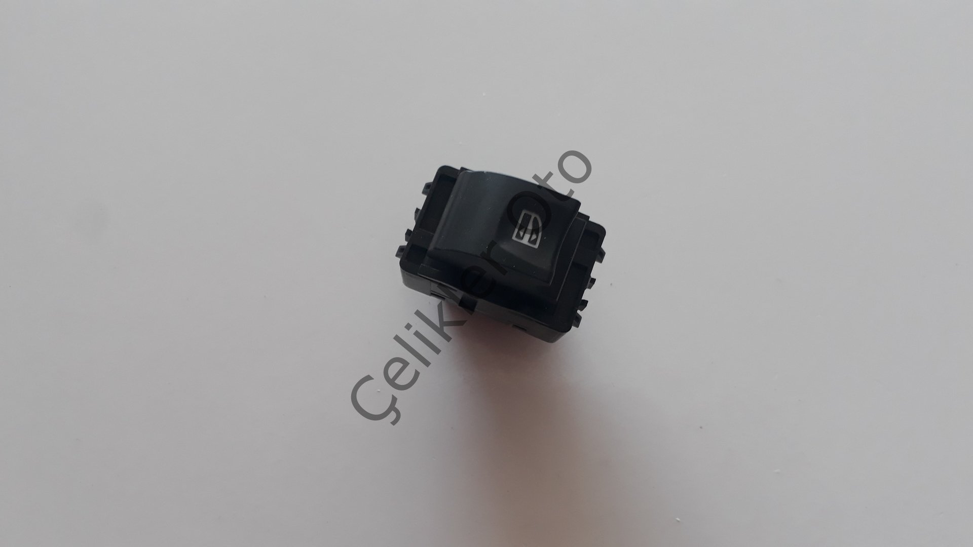 Cam Düğmesi Anahtarı Arka Fluence Clio 4 254210001R