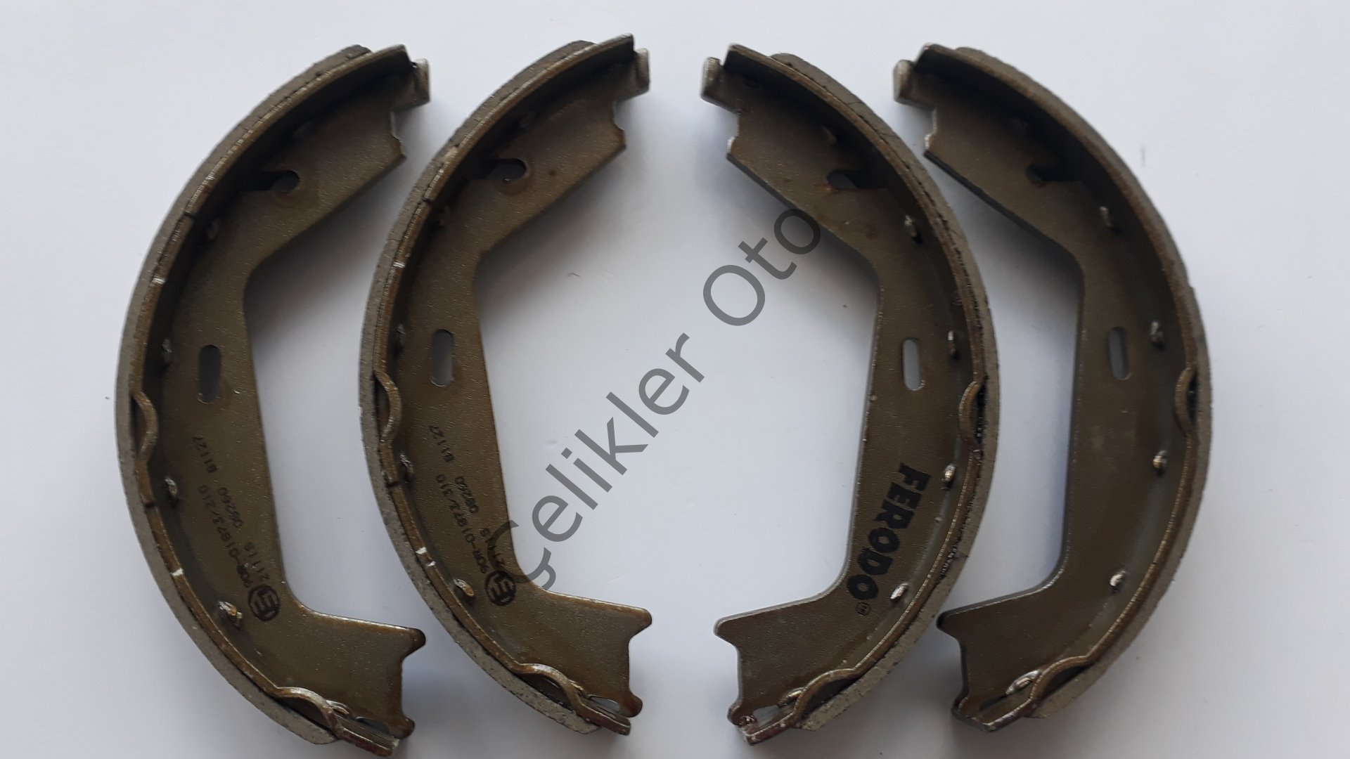 Arka El Fren Balatası S60 S80 V70 XC70 XC90 31262869