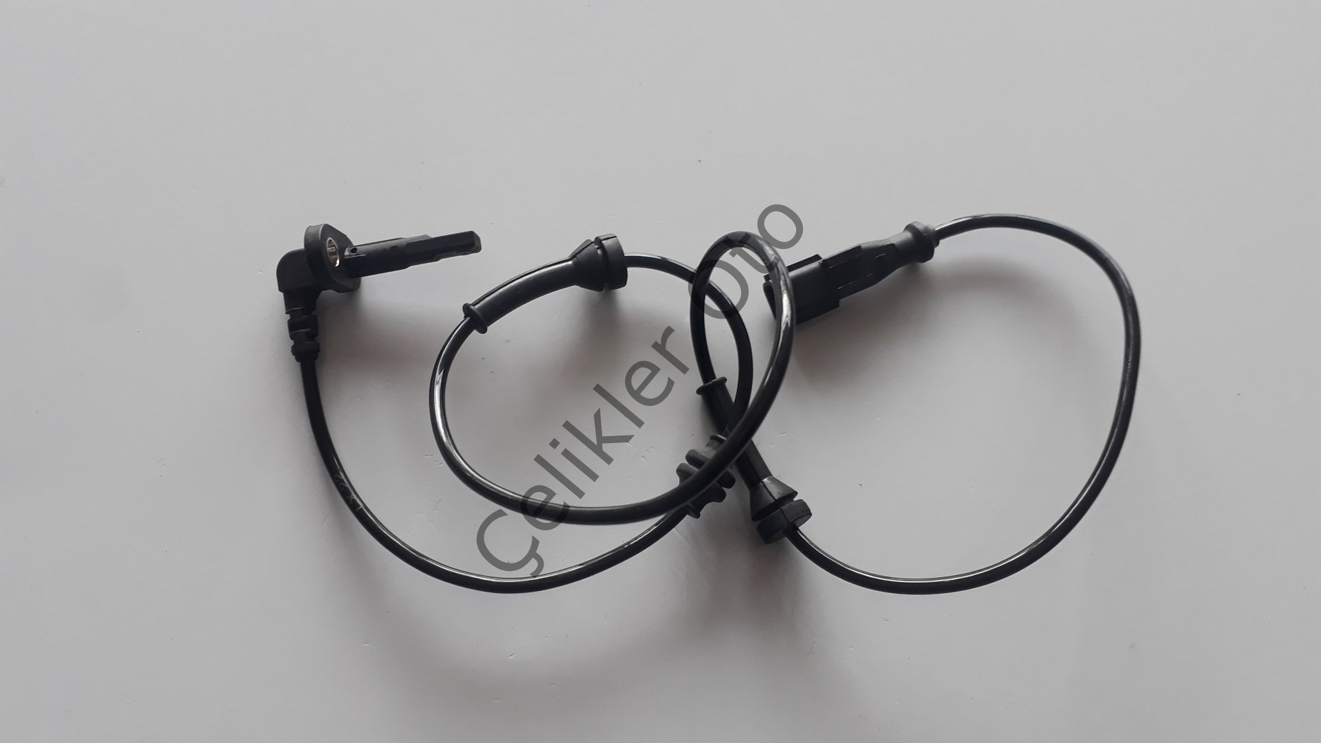 Ön Abs Kablosu Sensörü Master 3 Sağ/Sol 8200735319