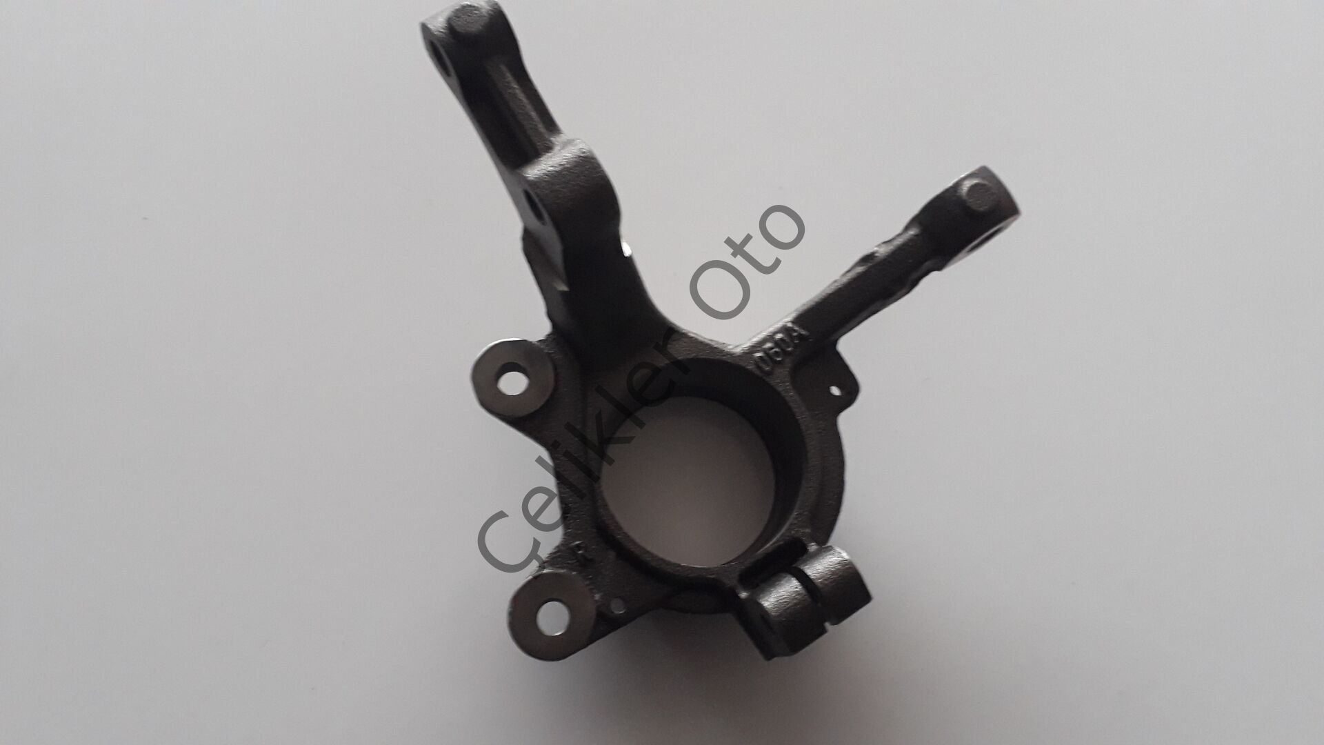 Sağ Aks Taşıyıcı Renault R19 R21 Clio 7700827248