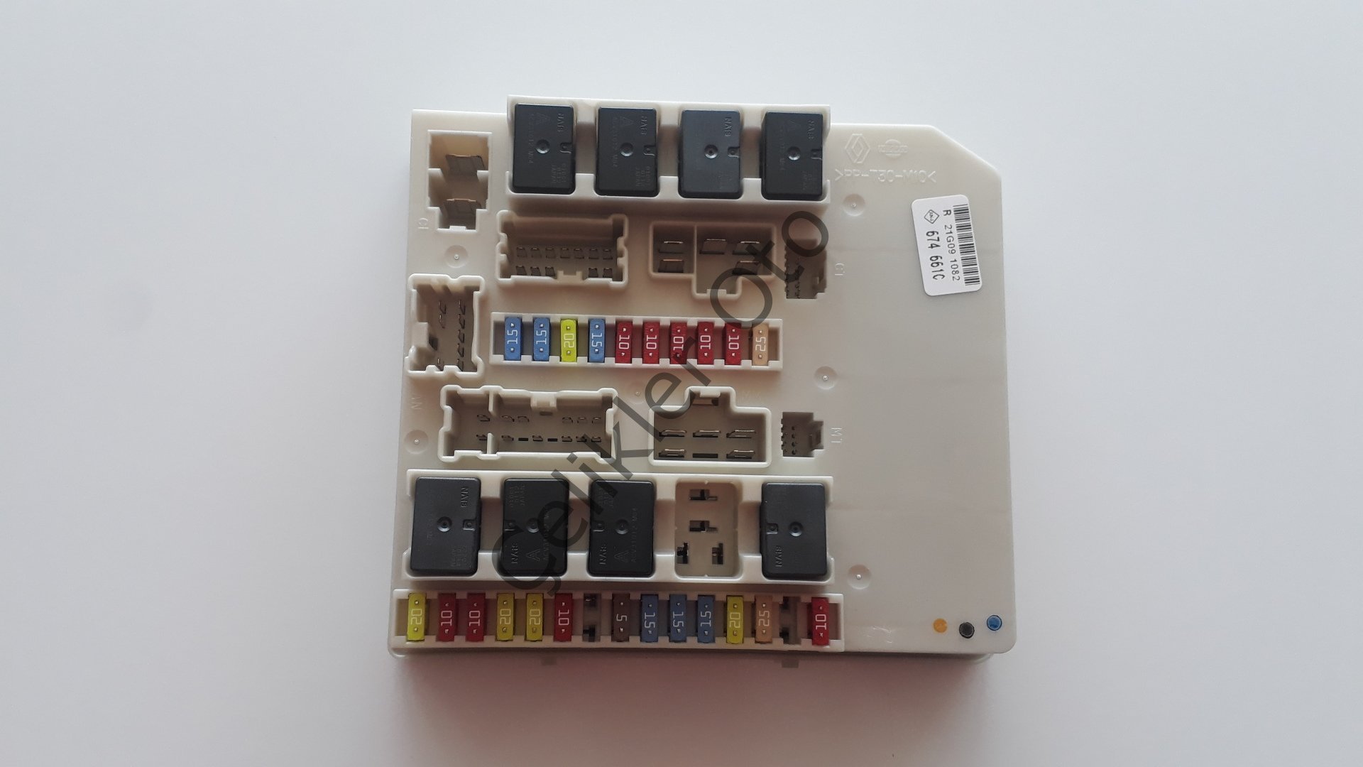 Sigorta Kutusu Clio 3 Modus 8200674661