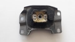 Şanzuman Sol Üst Takozu S40 V50 C30 V40 31359780