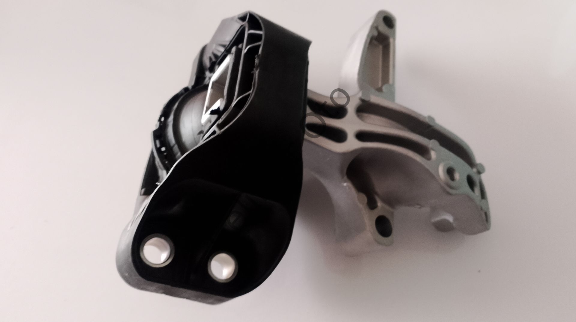 Sağ Üst Motor Takozu Talisman Megane 4 Scenic 4 113757824R