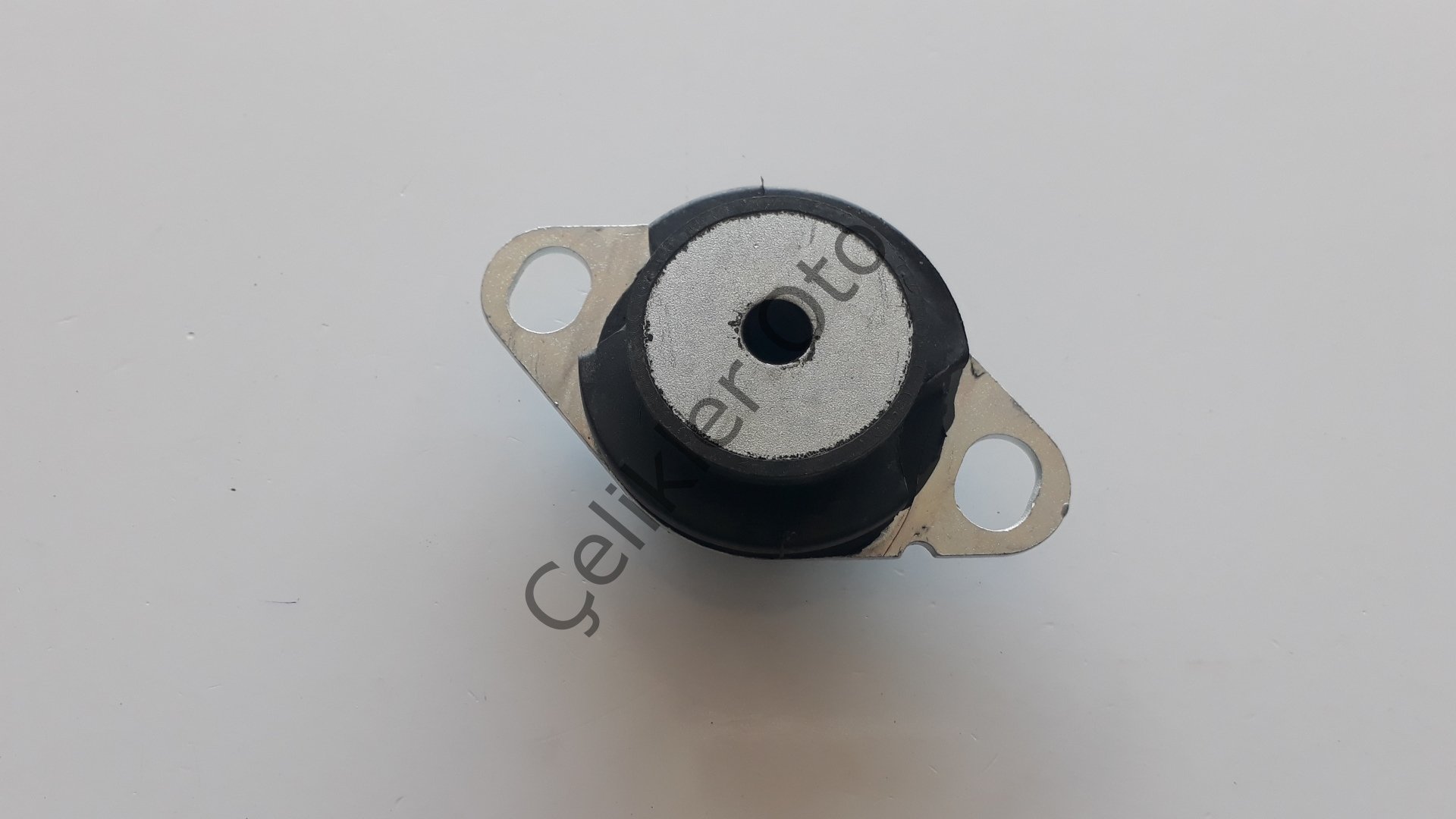 Şanzuman Takozu Sol R19D R21 Clio Kango Scenic Megane Kango 8200089697