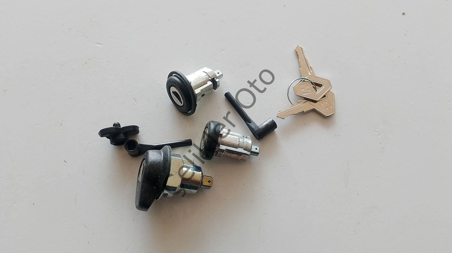 Kapı Kilit Şifre Seti Renault R9 R11 7700795759