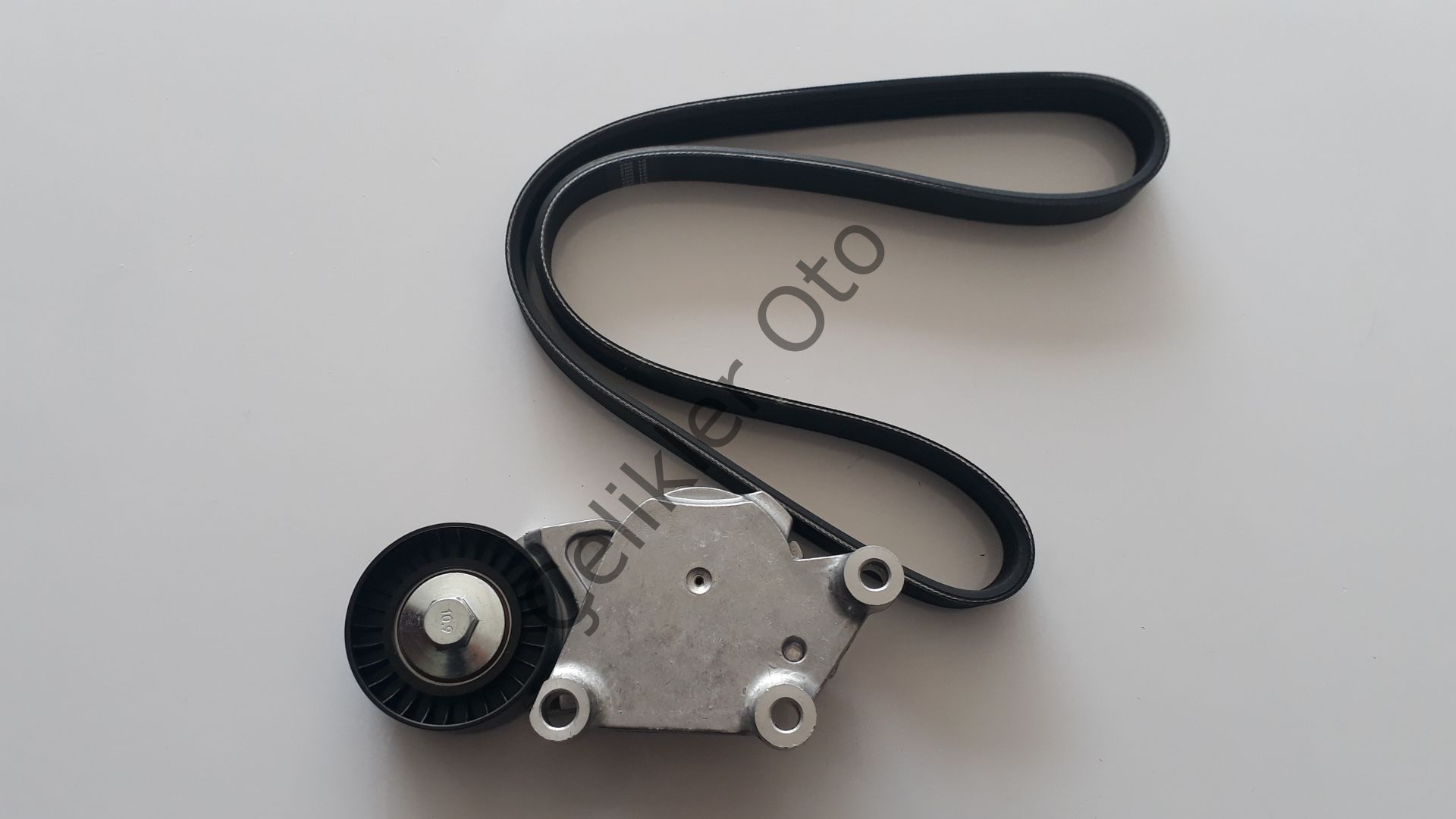 V Kayışı Alternatör Kiti S40 S60 V60 S80 V70 V50 C30 1,6Dizel 30637495