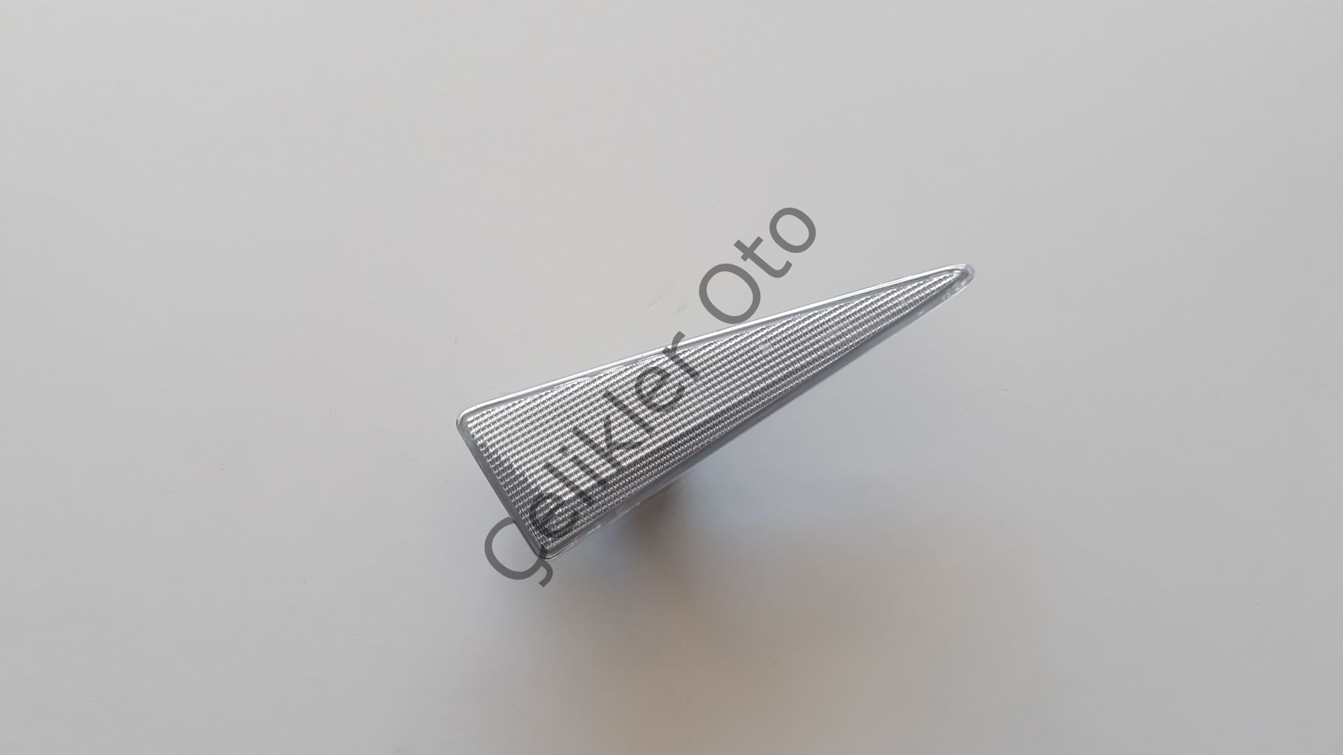 Sol Çamurluk Sinyali Megane 2 8200633416