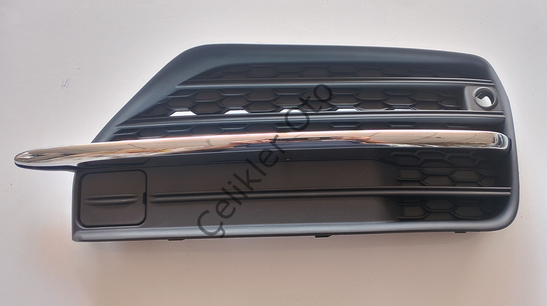 Sağ Sis Far Kapağı XC90 2016->31383045