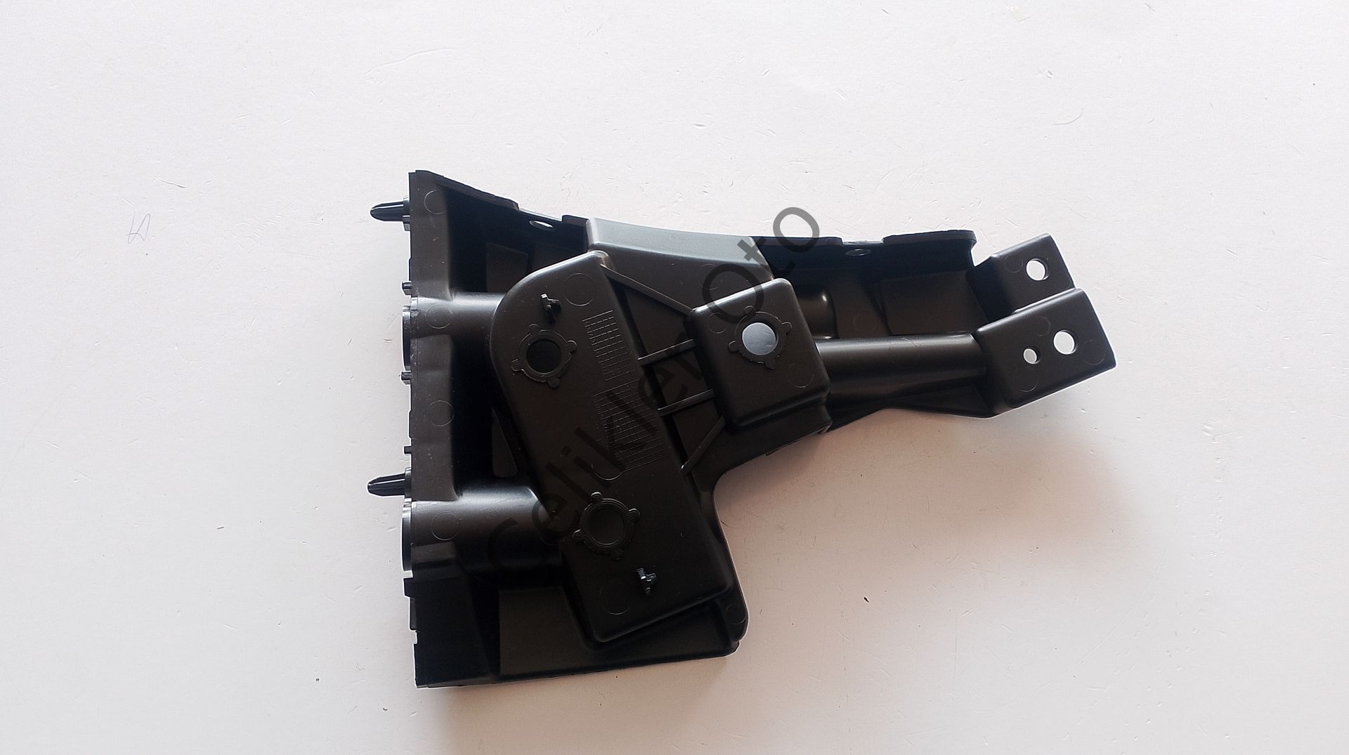 Sağ Ön Tampon Braketi S60 V60 2014->2016 31365417