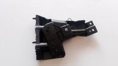 Sağ Ön Tampon Braketi S60 V60 2014->2016 31365417