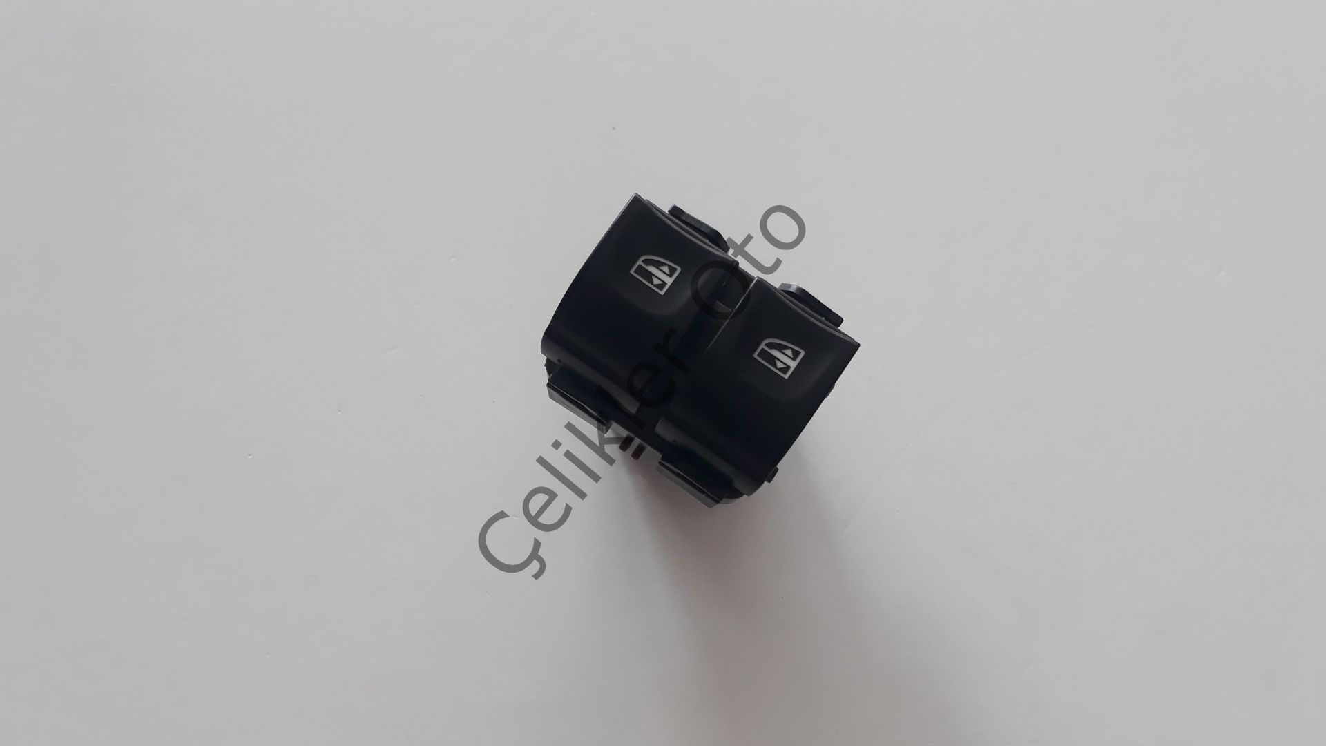 Sol Ön Cam Düğmesi Anahtarı Captur Clio 4 Dokker Lodgy Sandero Clio Symbol 254111342R