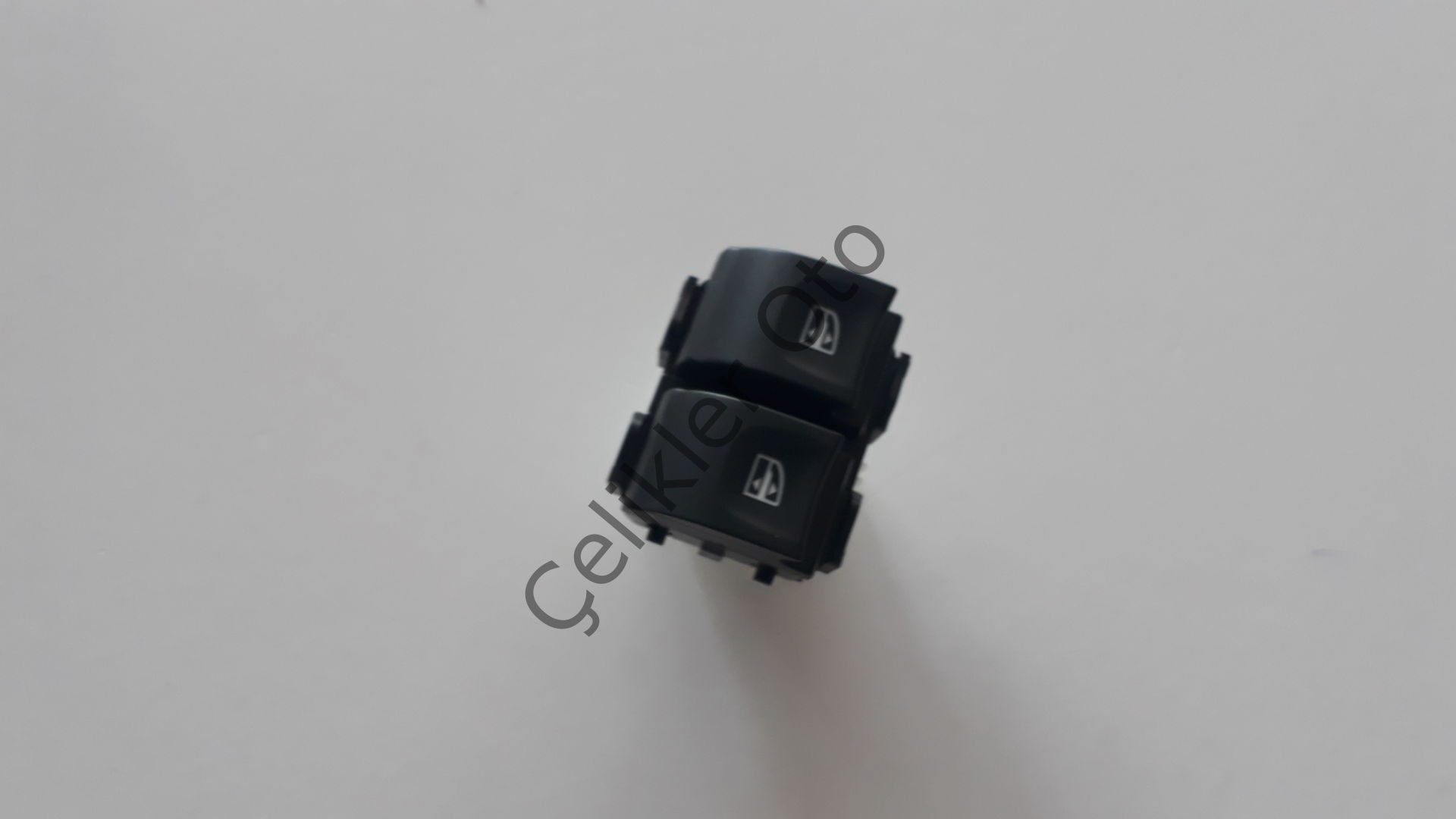 Sol Cam Açma Anahtarı Düğmesi Captur Clio 4 Dokker Lodgy Sandero Clio Symbol 254117873R