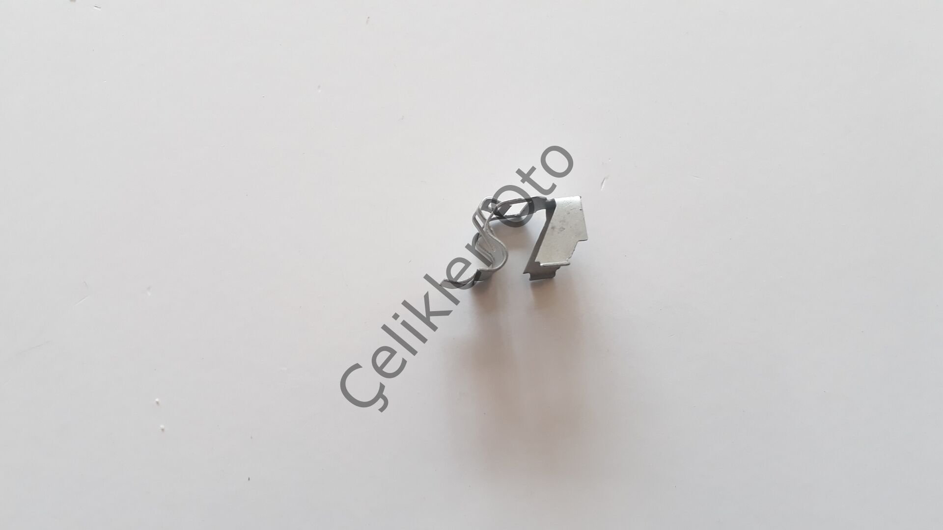 İçten Açma Tel Sekmanı Renault R9 R11 7700709315