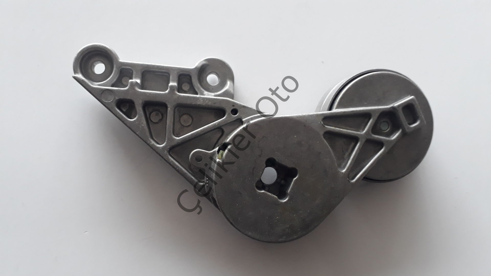 V Kayışı Alternatör Gergi Rulmanı Safrane Laguna 2,0 16V N7Q 7431275380