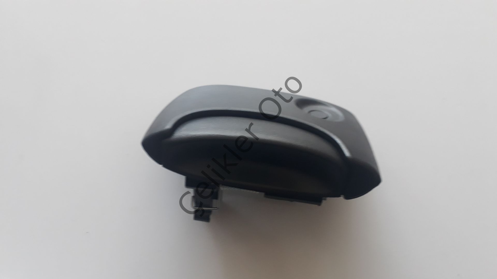 Sağ Sürgülü Kapı Kolu Renault Kango 8200107372