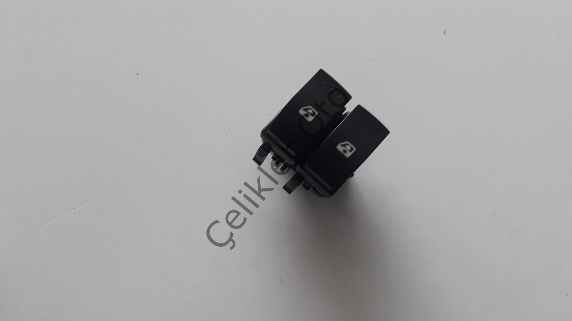 Sol Cam Açma Anahtarı Megane 2 Trafik 2 8200315034