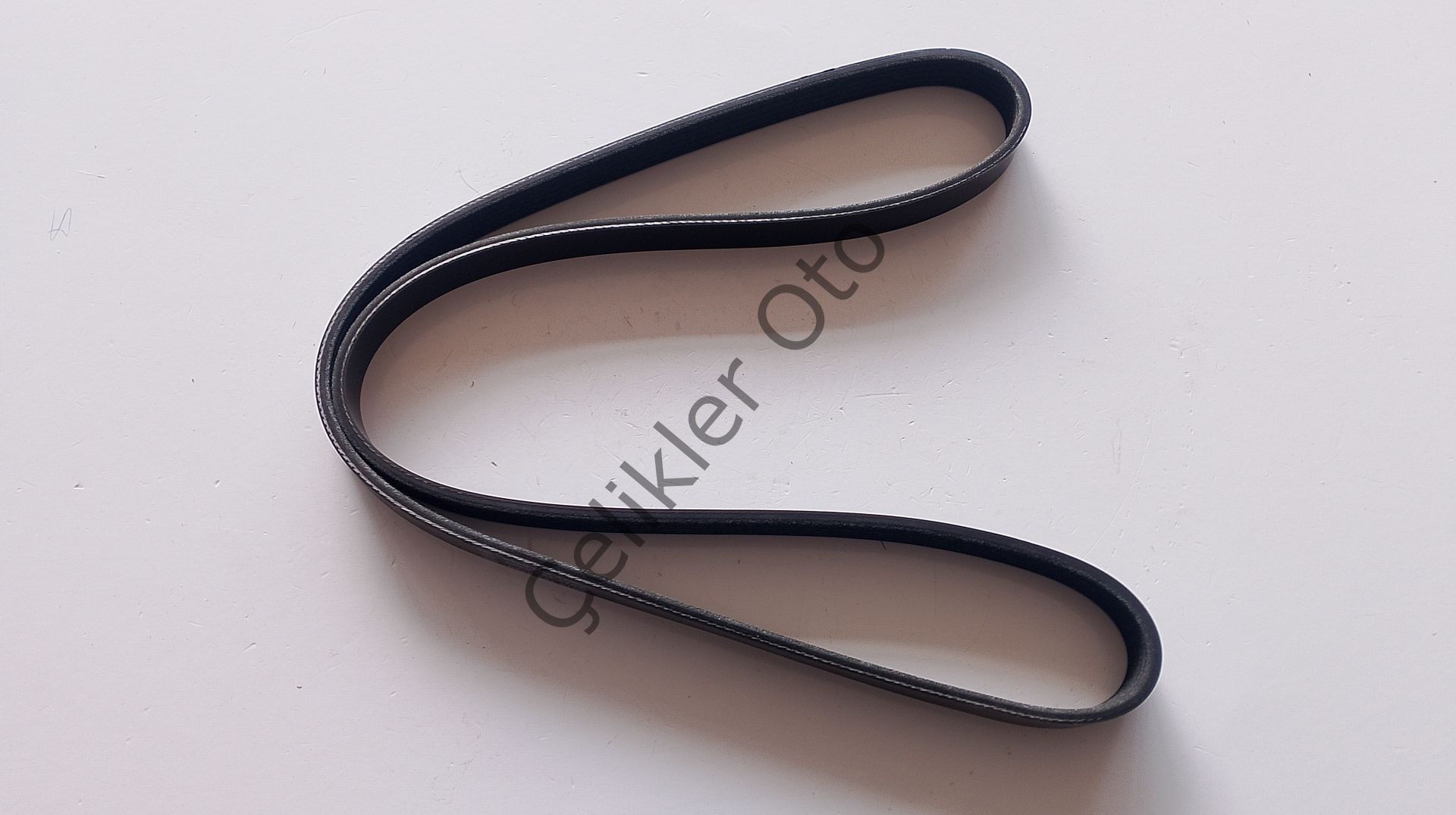 V Kayışı Alternatör S60 V60 S80 V70 V40 XC60 XC90 D3 D4 D5  31330870