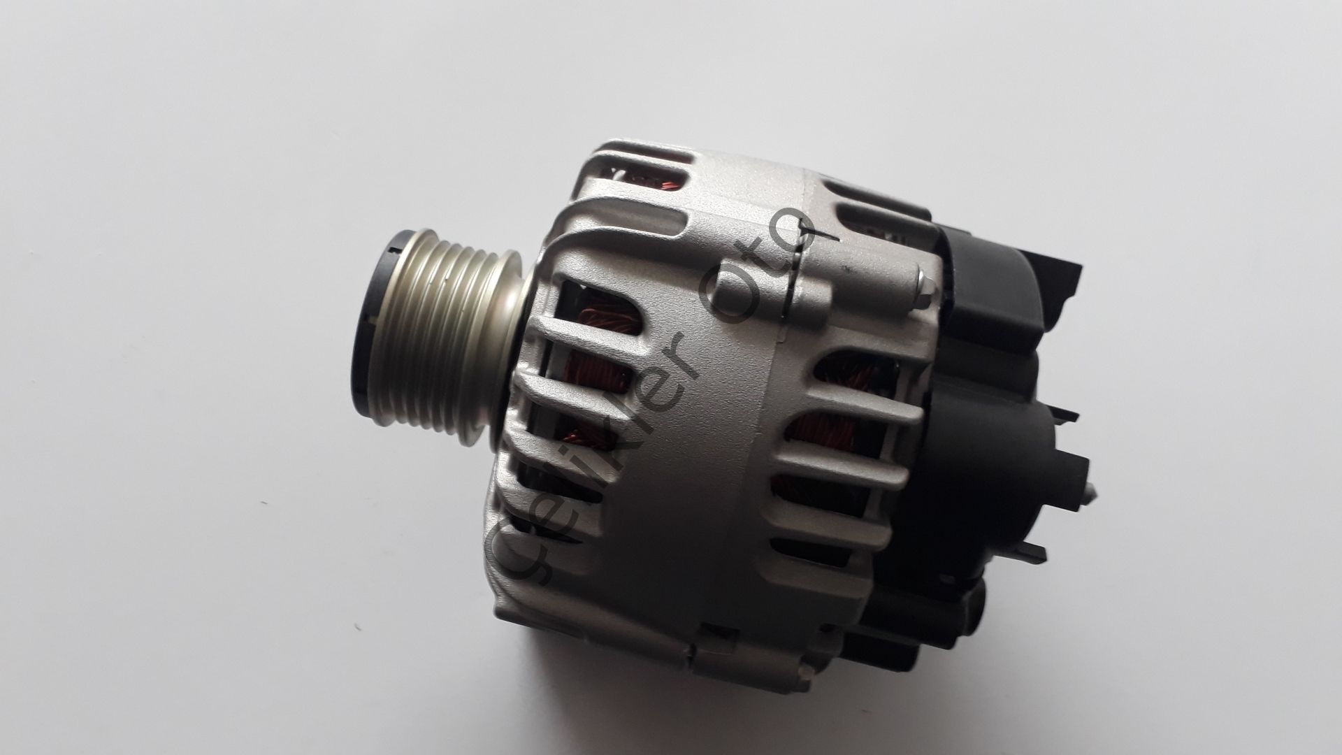 Alternatör Dacia Duster Logan 12V 110A 231008017R