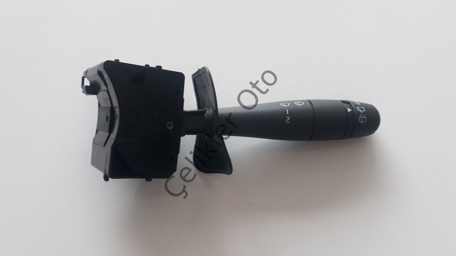 Silecek Kumanda Kolu Dacia Sandero Logan 6001551358