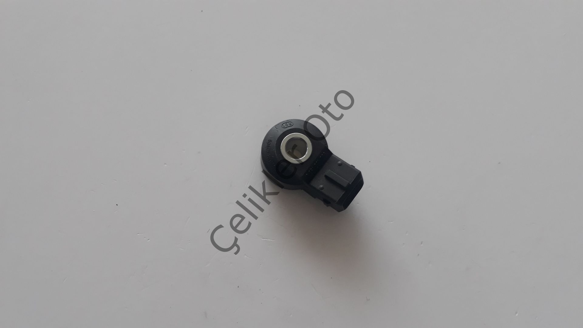 Vuruntu Sensörü 240 740 940 960 S90 V90 1367644