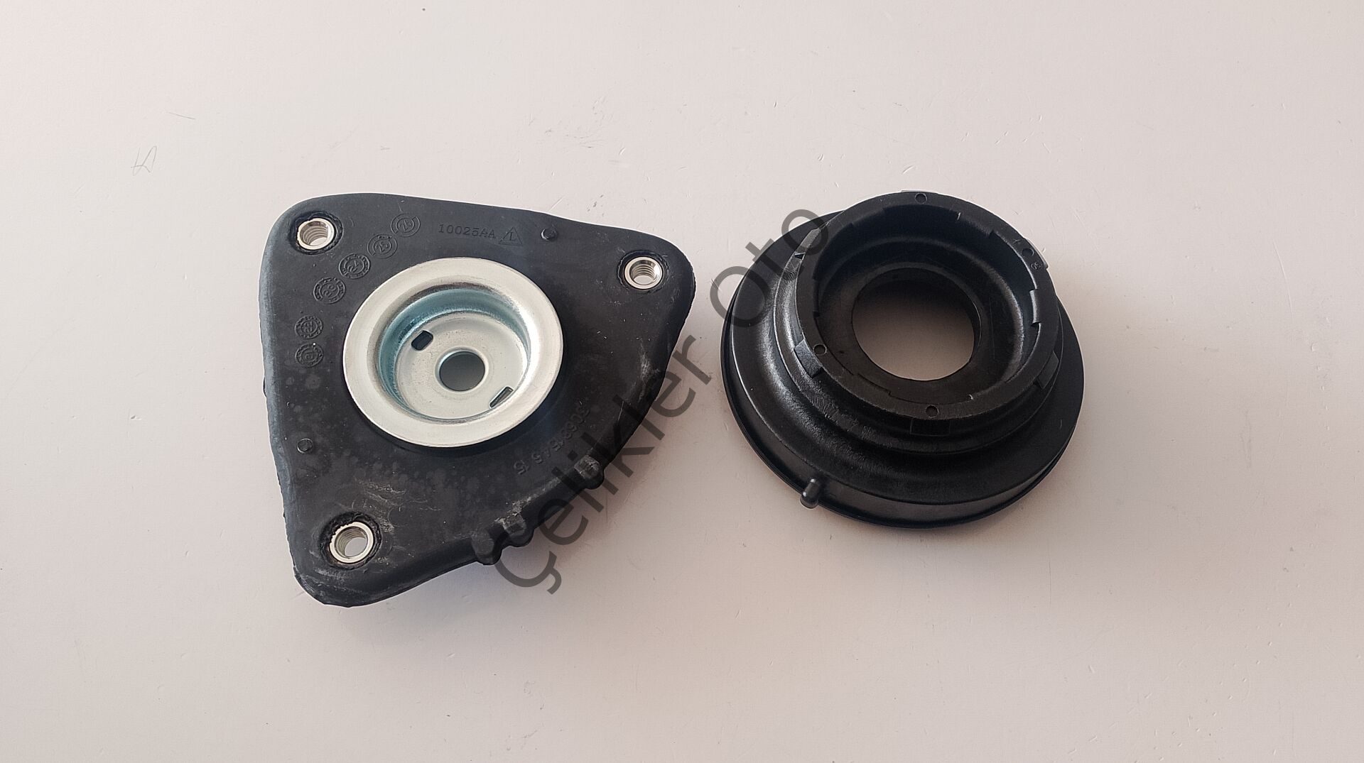 Ön Amortisör Takozu+Rulman S40 V50 C30 30681546