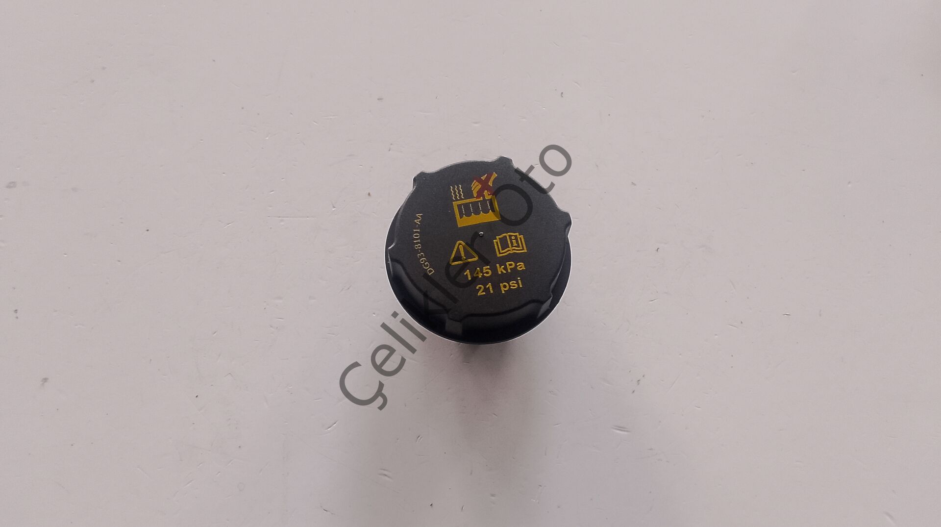 Radyatör Ek Depo Kapağı S60 S80 V40 XC70 XC70 30680002