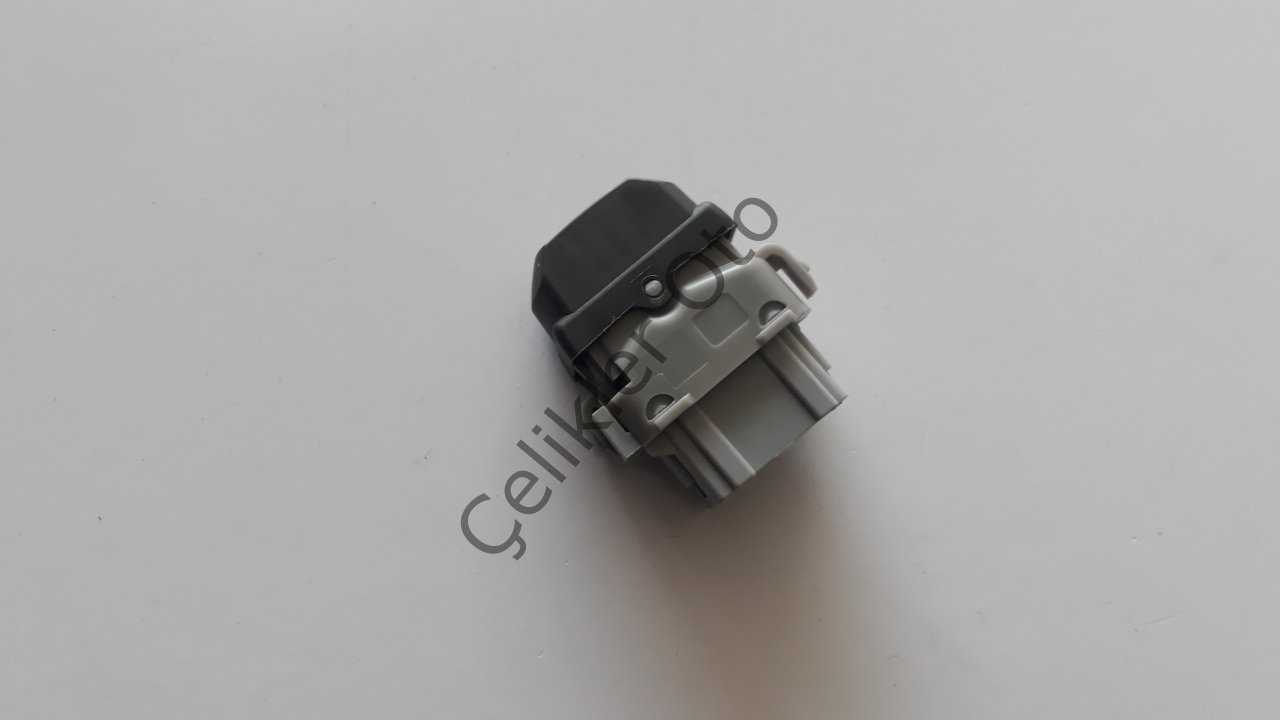 Sağ Cam Düğmesi Anahtarı Megane 2 8200414962
