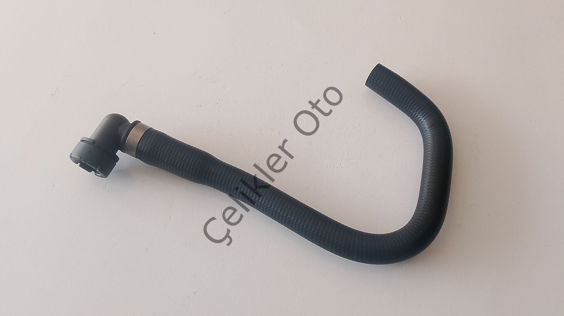 Kalorifer Hortumu Çıkış S60 S80 V70 XC70 30745333
