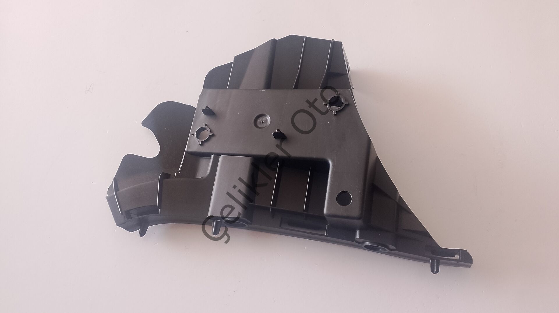 Sol Ön Tampon Braketi S80 V70 2007->31265346