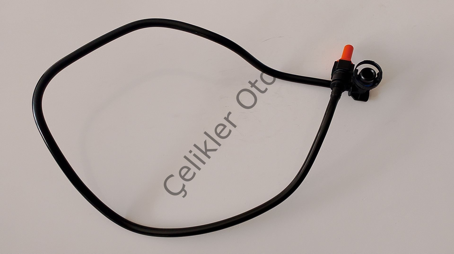 Yakıt Benzin Hortumu R19 Megane Scenic 1,6 8V K7M 8200138645