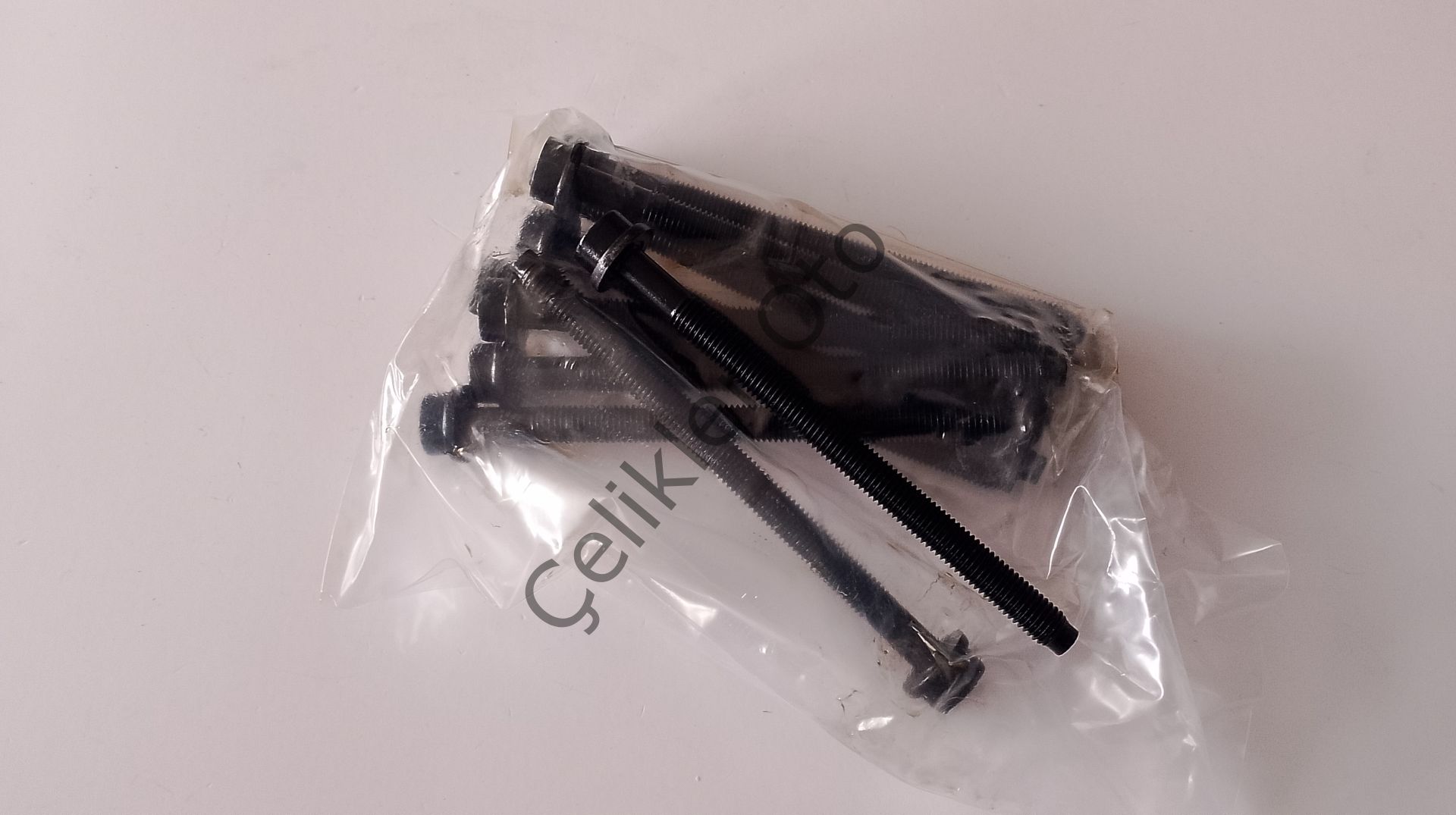 Silindir Kapak Saplaması S40 V50 C30 S60 V60 S80 V70 V40 31359738