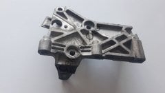 Silindir Kapak Ön Bağlantı Fluence Megane 3 Duster 8200101196