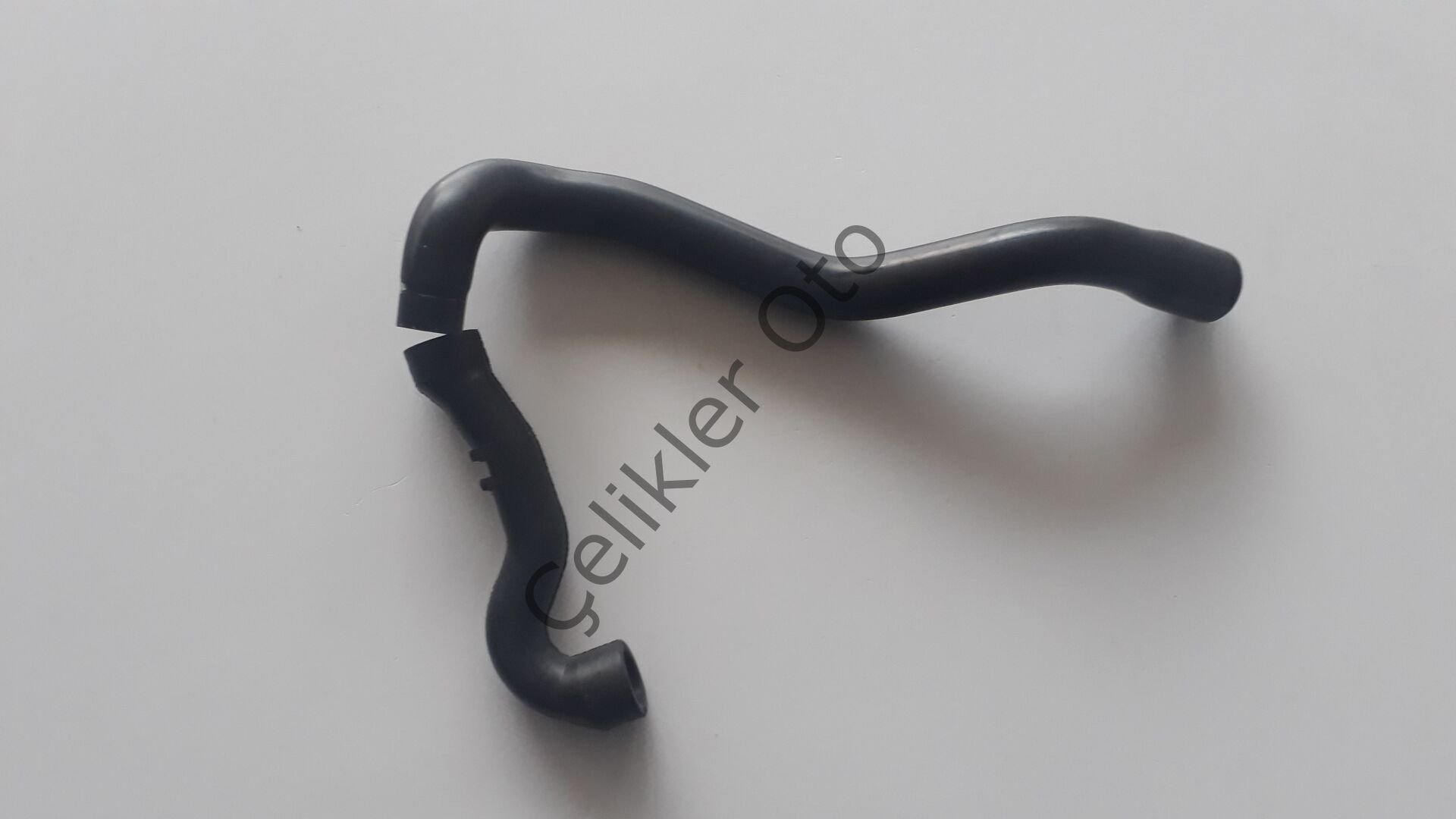 Karter Havalandırma Hortumu S70 C70 V70 S60 S80 XC70 XC90 8692217