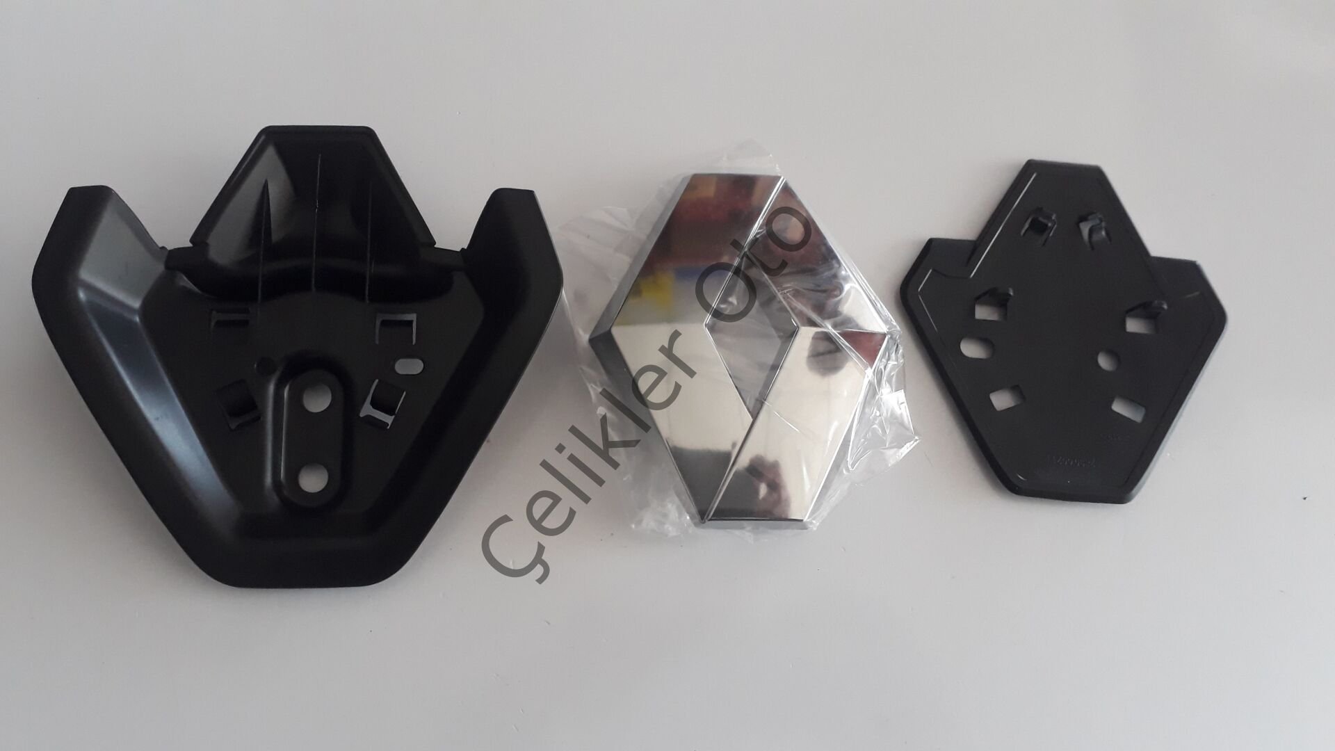 Ön Panjur Arması Renault Megane 3 628900021R