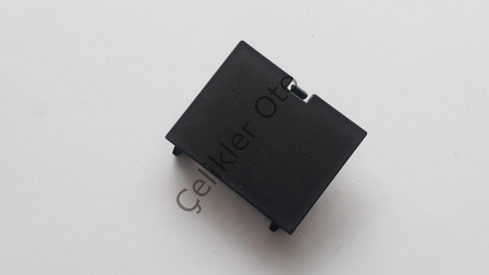 Konsol Aksesuar Priz Kapağı Clio 4 969123534R