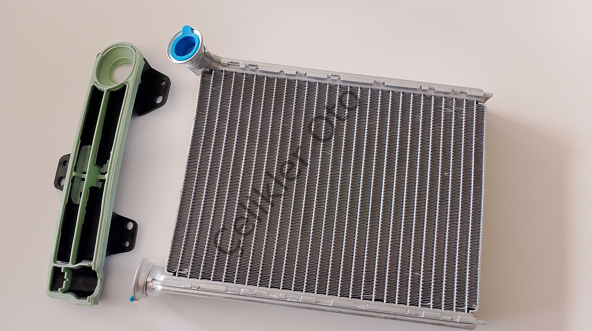 Kalorifer Radyatörü Megane 4 Kadjar Talisman 271154677R