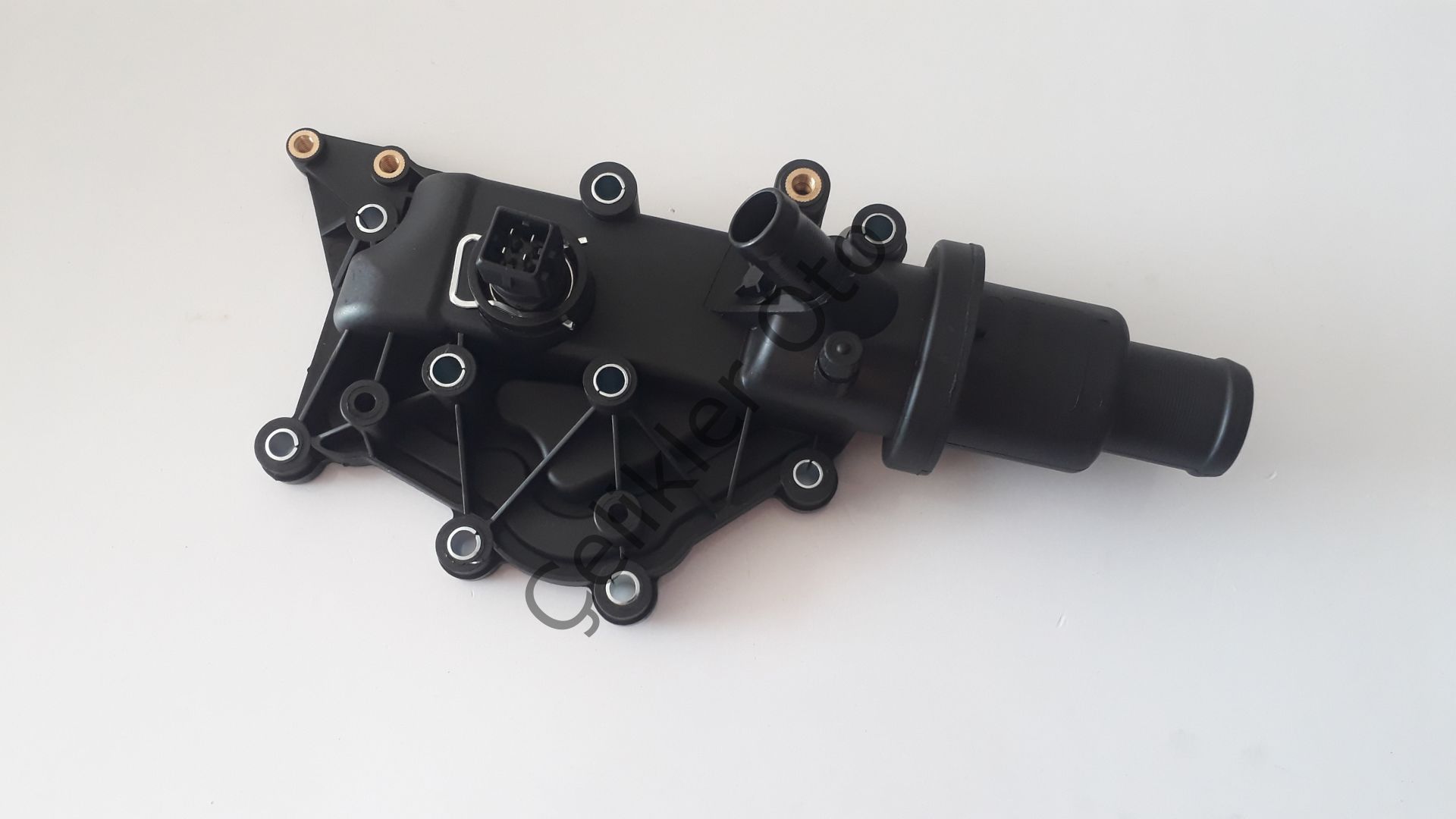 Termostat Yuvası Megane Laguna 1,6 16V K4M 8200561434