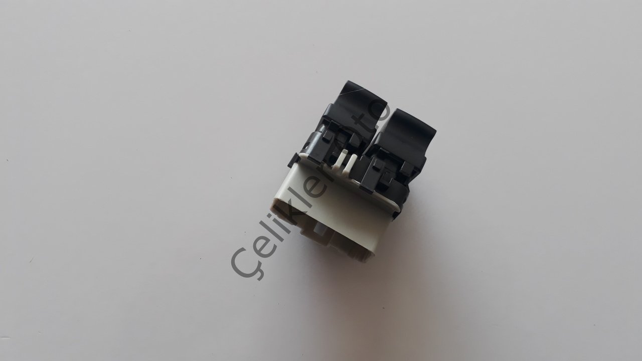 Sol Cam Açma Anahtarı Düğmesi Laguna 2 Megane 2 8200315042