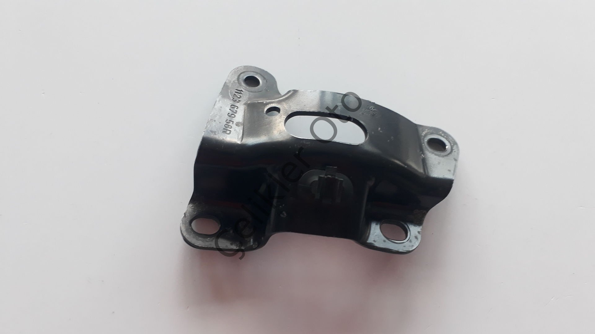 Silindir Kapak Suportu Master 2,3Dci M9T Çift Turbolu 112367958R